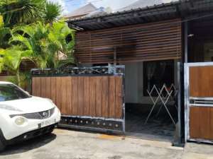 RUMAH ONE GATE SYSTEM 1 LANTAI DI TAMAN GIRI ASRI BENOA BADUNG lokasi di Kab. Badung, tersedia melalui melalui situs Olx