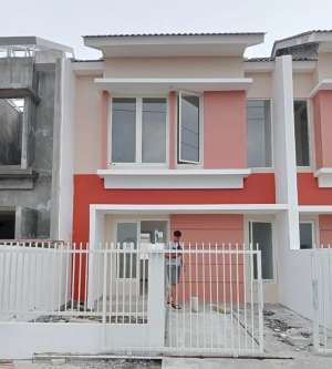 Rumah Oper Kredit Green Mansion Sedati Sidoarjo murah cepat B.U Poll lokasi di Sidoarjo  Kab., tersedia melalui melalui situs Olx