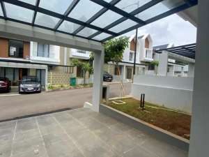 Rumah Over Kredit Type Mezzanine 2LT di Varana Golf Estate 1 menit Tol Kranggan lokasi di Bogor Kab., tersedia melalui melalui situs Olx