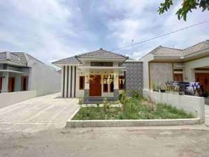 RUMAH PALING MURAH DI PRAMBANAN SLEMAN JOGJA SISA 1 UNIT lokasi di Sleman Kab., tersedia melalui melalui situs Olx