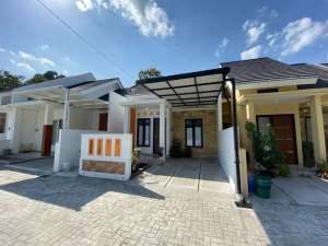 Rumah Pesan Bangun Asri di Sleman 2 Km dari Jalan Magelang lokasi di Sleman Kab., tersedia melalui melalui situs Olx