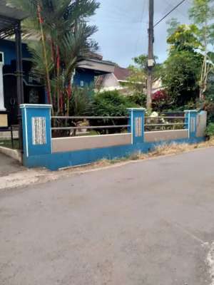 Rumah Pinggir Jalan Purwokerto Area Utara Sejuk Air Melimpah lokasi di Banyumas Kab., tersedia melalui melalui situs Olx