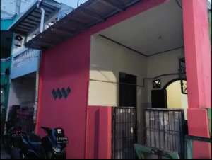 RUMAH PINK Kontrakan tahunan di Pusat Kota Jakarta lokasi di Jakarta Pusat, tersedia melalui melalui situs Olx