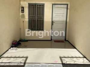 Rumah Ploso Lebak Kenjeran Surabaya Dekat Universitas Wm Pakuwon City lokasi di Surabaya Kota, tersedia melalui melalui situs Olx