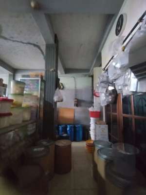 Rumah plus Toko Nol Jalan Provinsi lokasi di Mojokerto Kab., tersedia melalui melalui situs Olx