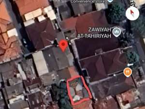 Rumah Pojok Di Attahiriyah Pejaten Barat Jakarta Selatan lokasi di Jakarta Selatan, tersedia melalui melalui situs Olx