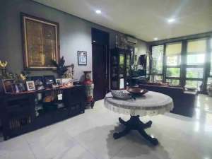 RUMAH PONDOK INDAH lokasi di Jakarta Selatan, tersedia melalui melalui situs Olx