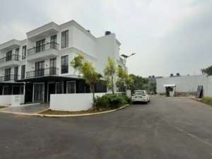 Rumah Premium dengan Desain Modern Minimalis Elegan lokasi di Jakarta Selatan, tersedia melalui melalui situs Olx