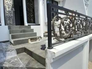 rumah private pool di jalan kebagusan lokasi di Jakarta Selatan, tersedia melalui melalui situs Olx