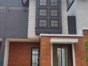 rumah ready lingkungan elite adyna residence 15 menit ke kampus dan dekat tembusan ke batu serta jalan tol lokasi di Malang Kota, tersedia melalui melalui situs Olx