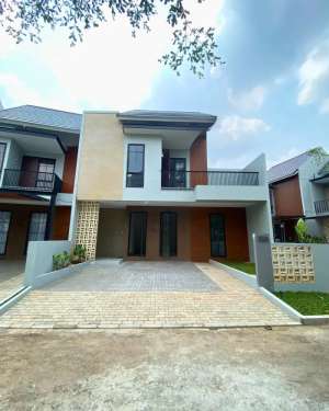 Rumah Ready Siap Huni di perempatan Gaplek Ciputat lokasi di Tangerang Selatan Kota, tersedia melalui melalui situs Olx