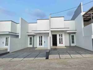 RUMAH READY SIAP HUNI PONDOK BENDA PAMULANG lokasi di Tangerang Selatan Kota, tersedia melalui melalui situs Olx