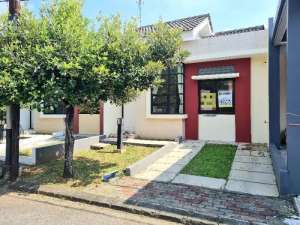 Rumah Renov Bagus Murah Galuh Mas lokasi di Karawang Kab., tersedia melalui melalui situs Olx