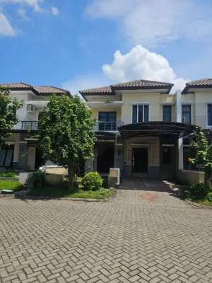 rumah royal residence dekat pakuwon indah, citraland lokasi di Surabaya Kota, tersedia melalui melalui situs Olx