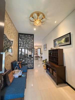 Rumah Royal Residence Full Furnished lokasi di Surabaya Kota, tersedia melalui melalui situs Olx