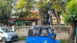 Rumah Sangat Stategis Pusat Jakarta lokasi di Jakarta Barat, tersedia melalui melalui situs Olx