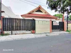 Rumah Sangat Strategis Kawasan Bisnis Serengan SOLO, Surakarta lokasi di Surakarta Kota, tersedia melalui melalui situs Olx