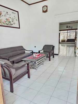 Rumah Second Terawat Dharmahusada Siap Huni Nego lokasi di Surabaya Kota, tersedia melalui melalui situs Olx