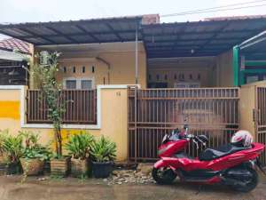 Rumah Secondary di Perumahan Lestari Jatikramat Lokasi Strategis Dekat Tol lokasi di Bekasi Kab., tersedia melalui melalui situs Olx