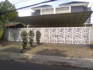 RUMAH SECONDARY TERAWAT SIAP HUNI DI JAGAKARSA,JAKARTA SELATAN lokasi di Jakarta Selatan, tersedia melalui melalui situs Olx