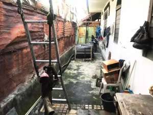 Rumah Setiabudi Lokasi strategis cocok untuk Investasi Kost lokasi di Jakarta Selatan, tersedia melalui melalui situs Olx