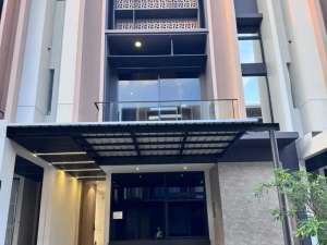 Rumah Sewa BSD City Tanakayu Vasya3 Lantai Furnished Dekat AEON, ICEWest CBD lokasi di Tangerang Kab., tersedia melalui melalui situs Olx