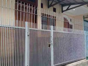 RUMAH SEWA HIDUP BARU KEBAYORAN BARU JAK-SEL lokasi di Jakarta Selatan, tersedia melalui melalui situs Olx