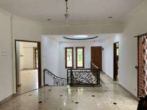 Rumah Sewa Rawamangun Dekat Velodrome Jakarta Timur lokasi di Jakarta Timur, tersedia melalui melalui situs Olx