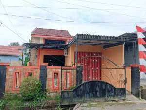 Rumah SHM Jln Damanhuri , Samarinda lokasi di Samarinda Kota, tersedia melalui melalui situs Olx