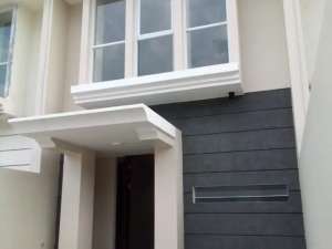 rumah siap huni 3 kamar tidur di jatiwaringin pondok gede lokasi di Bekasi Kota, tersedia melalui melalui situs Olx