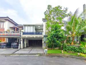 Rumah Siap Huni 8 Menit ke Transpark Mall Bintaro Hadap Timur J-41720 lokasi di Tangerang Selatan Kota, tersedia melalui melalui situs Olx