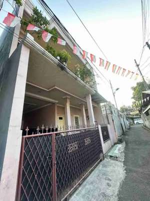 Rumah Siap Huni Cipinang Jakarta lokasi di Jakarta Selatan, tersedia melalui melalui situs Olx