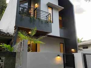 Rumah Siap Huni Dekat LRT Harjamukti Cibubur lokasi di Bekasi Kota, tersedia melalui melalui situs Olx