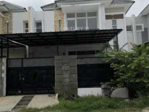 Rumah Siap Huni Dekat Transportasi Umum Di Metland Mentang lokasi di Jakarta Timur, tersedia melalui melalui situs Olx