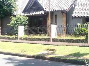 Rumah Siap Huni DiBintaro Sektor 7 lokasi di Jakarta Selatan, tersedia melalui melalui situs Olx