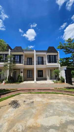 Rumah Siap Huni Di Cendrawasih Raya Depan Stasiun Jurangmangu lokasi di Tangerang Selatan Kota, tersedia melalui melalui situs Olx