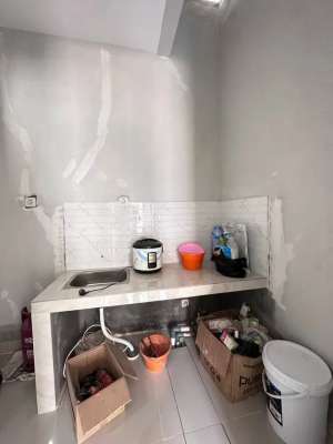 Rumah Siap Huni Di Cipayung Jakarta Dekat Jl Raya Munjul Pasar Munjul lokasi di Jakarta Timur, tersedia melalui melalui situs Olx