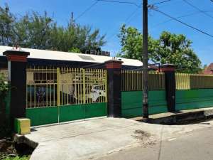 Rumah Siap Huni Di Jalan Hertasning Kompleks Perumahan Gubernur lokasi di Makassar Kota, tersedia melalui melalui situs Olx