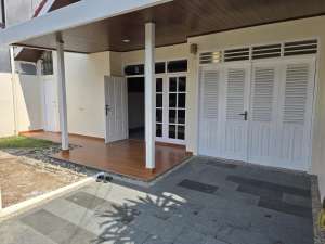 Rumah Siap Huni Di Pamulang Permai 1, Blok AX lokasi di Tangerang Selatan Kota, tersedia melalui melalui situs Olx