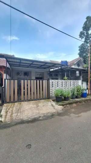 Rumah siap huni di Regency Melati Mas Serpong Tangsel lokasi di Tangerang Selatan Kota, tersedia melalui melalui situs Olx