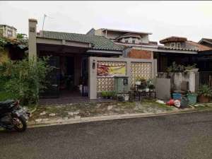 Rumah Siap Huni Dijual Termurah Di Dukuh Bima lokasi di Bekasi Kota, tersedia melalui melalui situs Olx