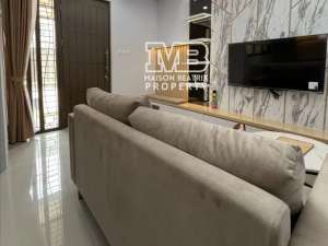 RUMAH SIAP HUNI FULL FURNISH DESIGN INTERIOR DI SPRINGHILL YUME LAGOON SURADITA, CISAUK lokasi di Tangerang Kab., tersedia melalui melalui situs Olx