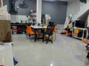 Rumah Siap Huni Full Renovasi Di Graha Raya Bintaro lokasi di Tangerang Kota, tersedia melalui melalui situs Olx