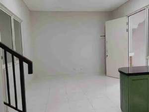 Rumah siap huni lokasi strategis dalam cluster di Kencana Loka BSD lokasi di Tangerang Selatan Kota, tersedia melalui melalui situs Olx