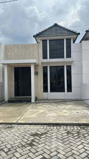 Rumah Siap Huni Nol Jalan Jalibar Kepanjen Malang lokasi di Malang Kab., tersedia melalui melalui situs Olx