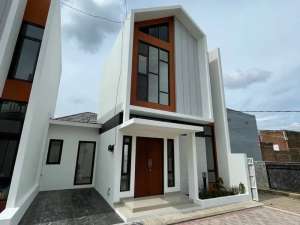 Rumah Siap Huni posisi Hoek di arcamanik antapani dkt padasuka lokasi di Bandung Kota, tersedia melalui melalui situs Olx