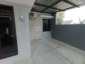 Rumah solo kota murah di belakang SMP 18 mojosongo lokasi di Surakarta Kota, tersedia melalui melalui situs Olx