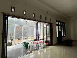 rumah strategis bawah pasar samping mall ggp - grand galaxy lokasi di Jakarta Timur, tersedia melalui melalui situs Olx