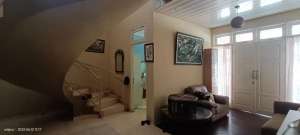 Rumah Strategis dekat Tol TMII, Pasar Kramatjati Cocok Untuk Kantor lokasi di Kepulauan Seribu, tersedia melalui melalui situs Olx