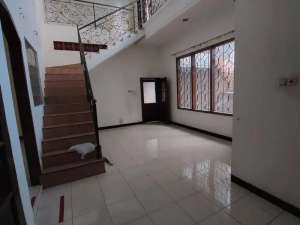 Rumah Strategis di Dharmahusada IndahDijualDisewa lokasi di Surabaya Kota, tersedia melalui melalui situs Olx